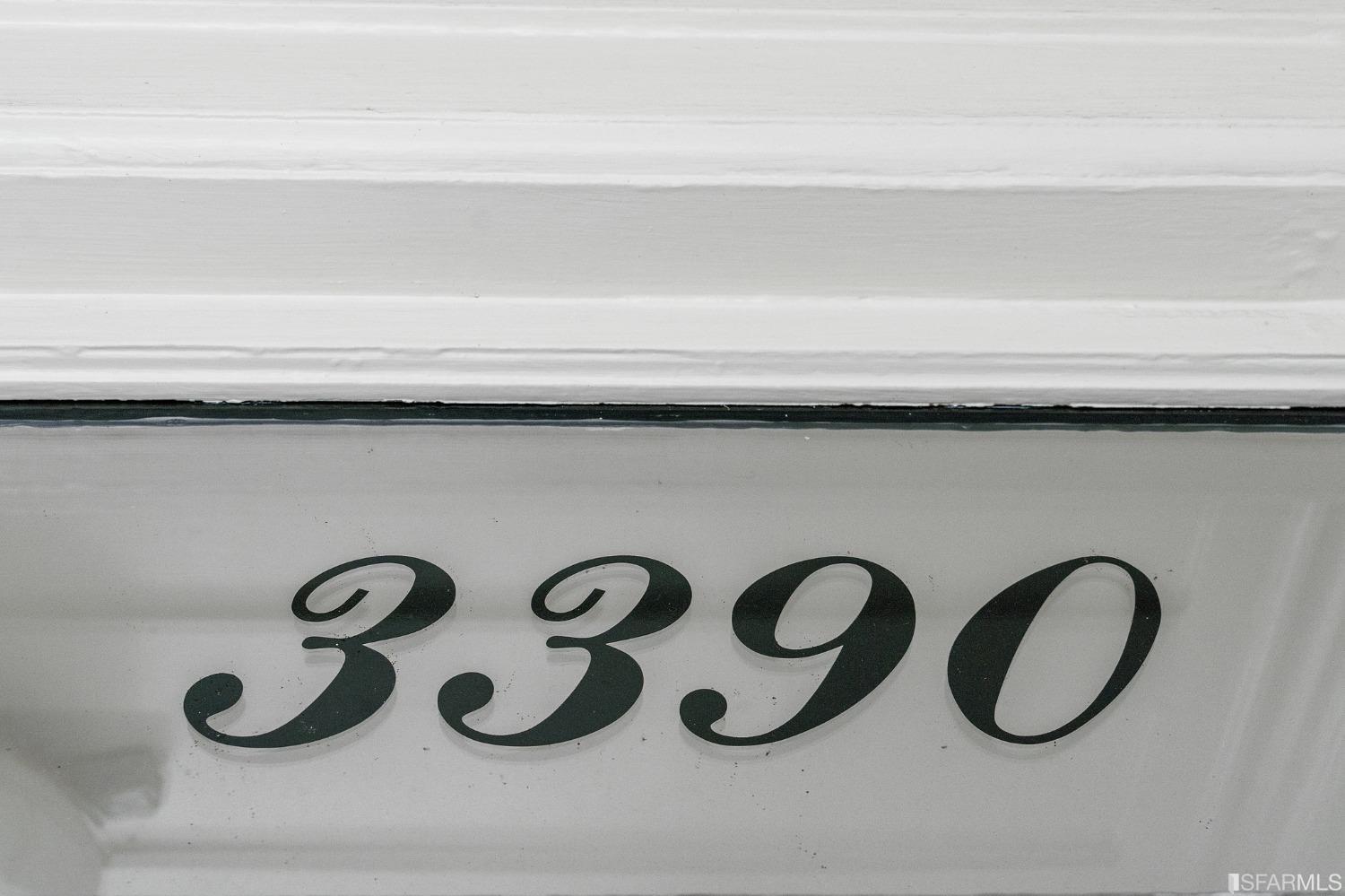 Detail Gallery Image 4 of 39 For 3390 16th St, San Francisco,  CA 94114 - 3 Beds | 2 Baths