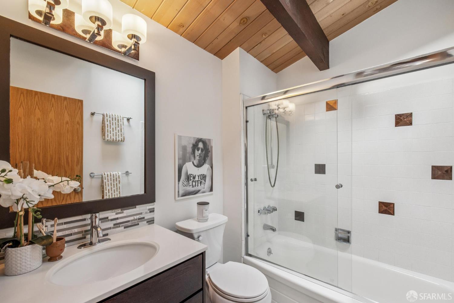 Detail Gallery Image 46 of 69 For 6340 Melville Dr, Oakland,  CA 94611 - 3 Beds | 2 Baths