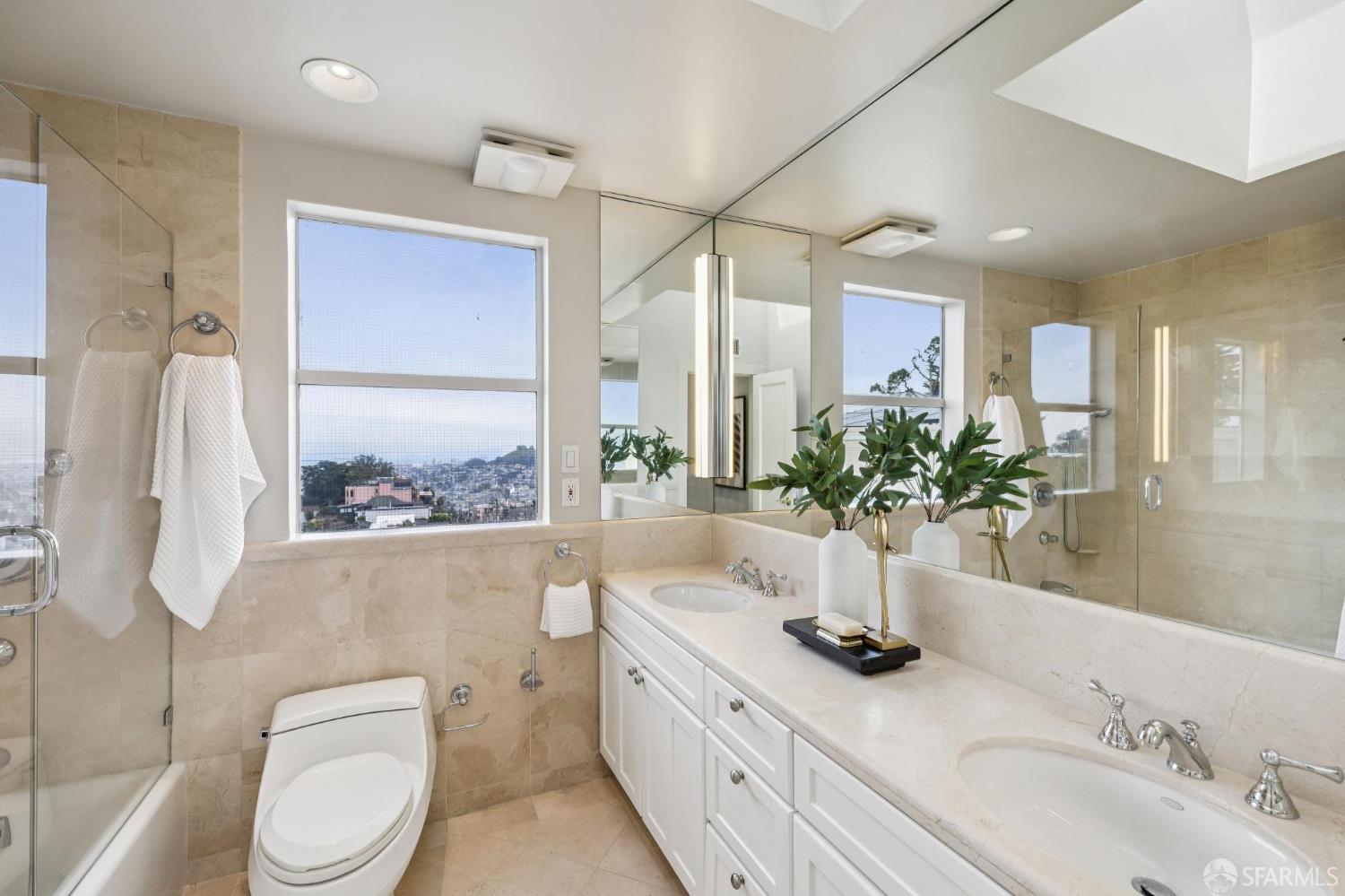 Detail Gallery Image 61 of 86 For 636 28th St, San Francisco,  CA 94131 - 4 Beds | 3/1 Baths