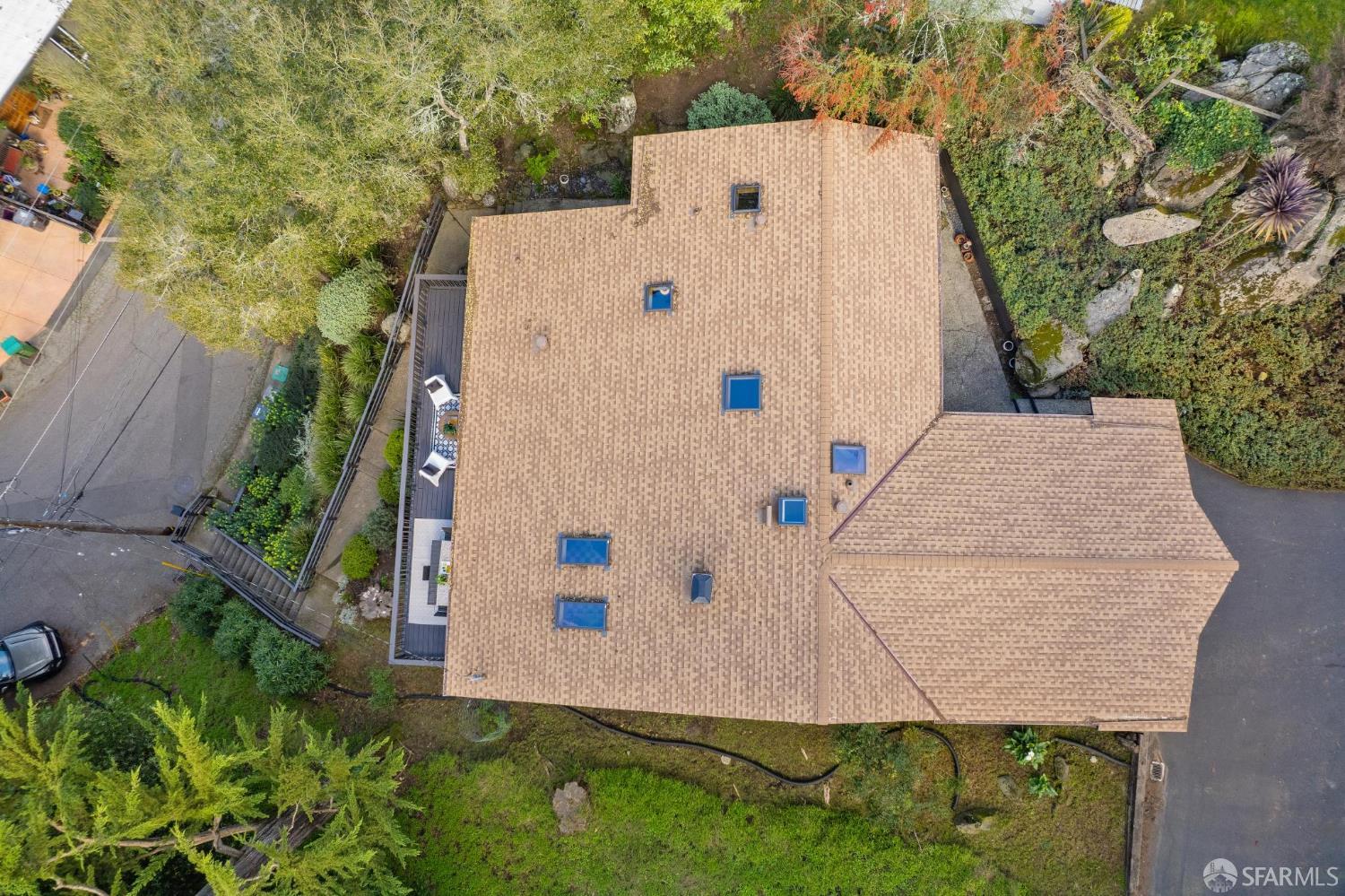 Detail Gallery Image 60 of 69 For 6340 Melville Dr, Oakland,  CA 94611 - 3 Beds | 2 Baths