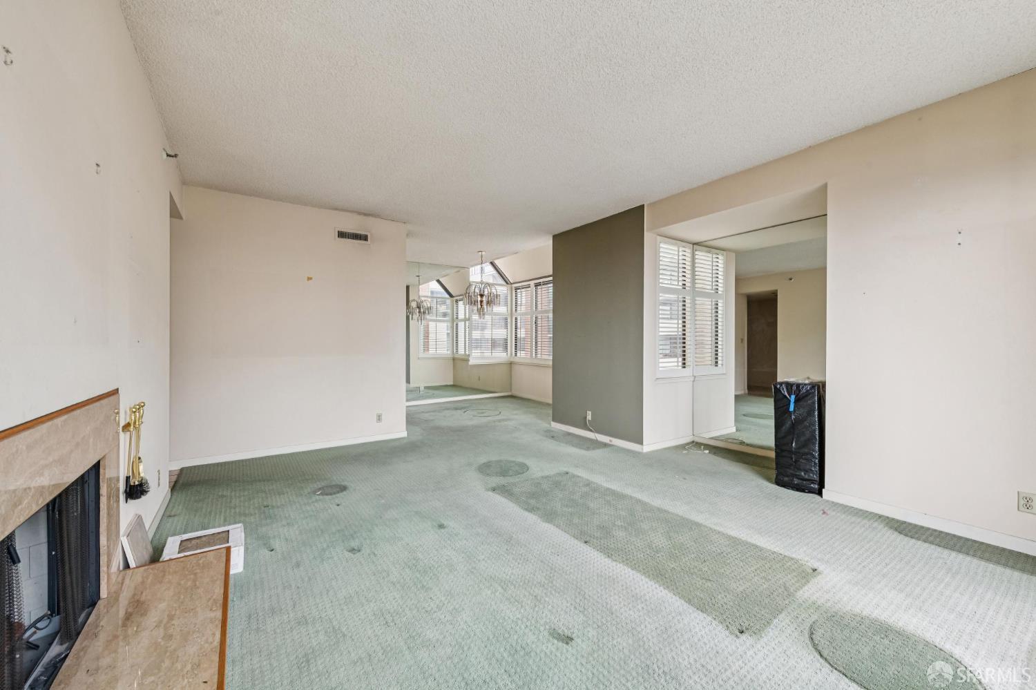 Detail Gallery Image 11 of 52 For 101 Lombard St 401e,  San Francisco,  CA 94111 - 2 Beds | 2 Baths