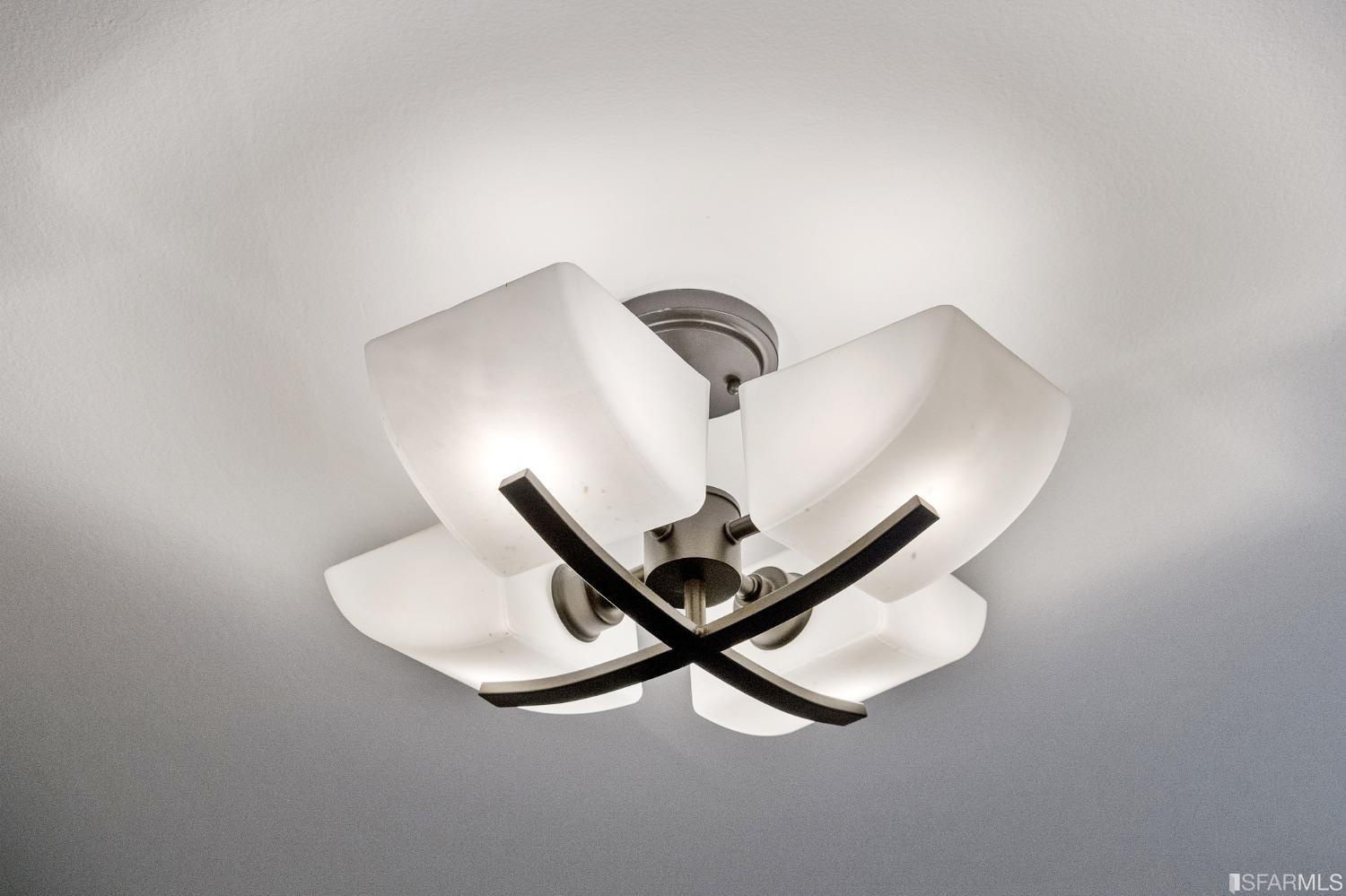 Detail Gallery Image 37 of 39 For 3390 16th St, San Francisco,  CA 94114 - 3 Beds | 2 Baths