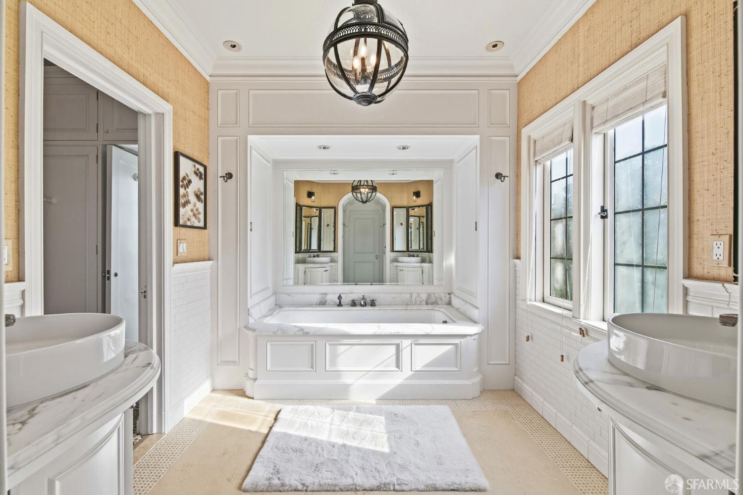 Detail Gallery Image 41 of 84 For 2500 Divisadero St, San Francisco,  CA 94115 - 8 Beds | 5/3 Baths