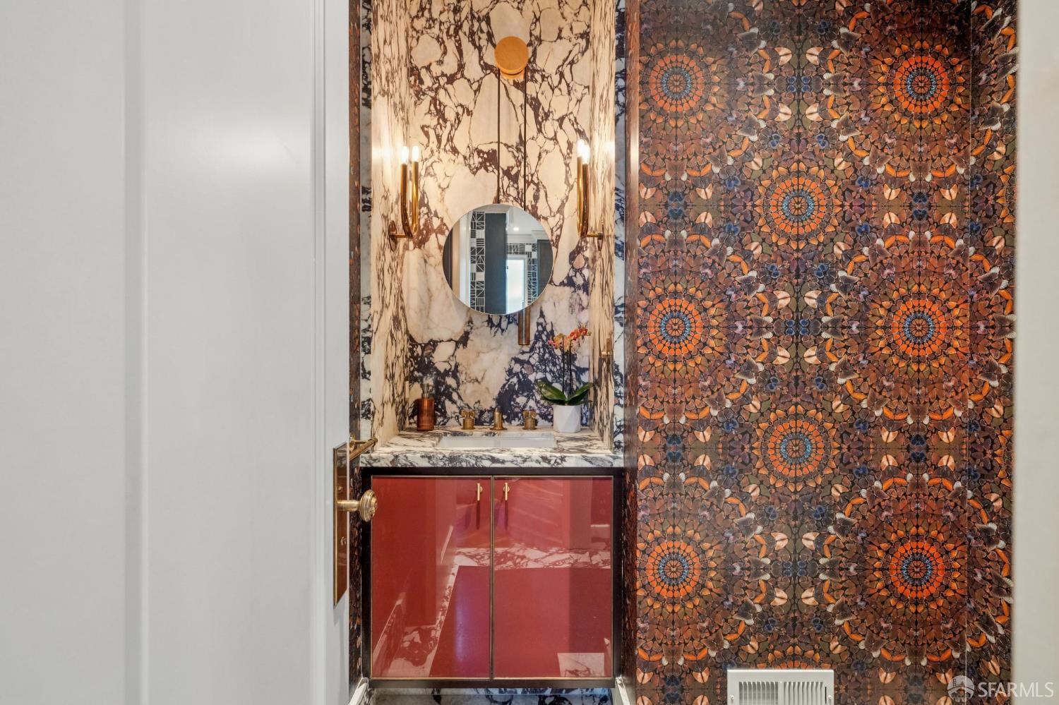 Detail Gallery Image 26 of 71 For 245 Pixley St, San Francisco,  CA 94123 - 3 Beds | 2/1 Baths