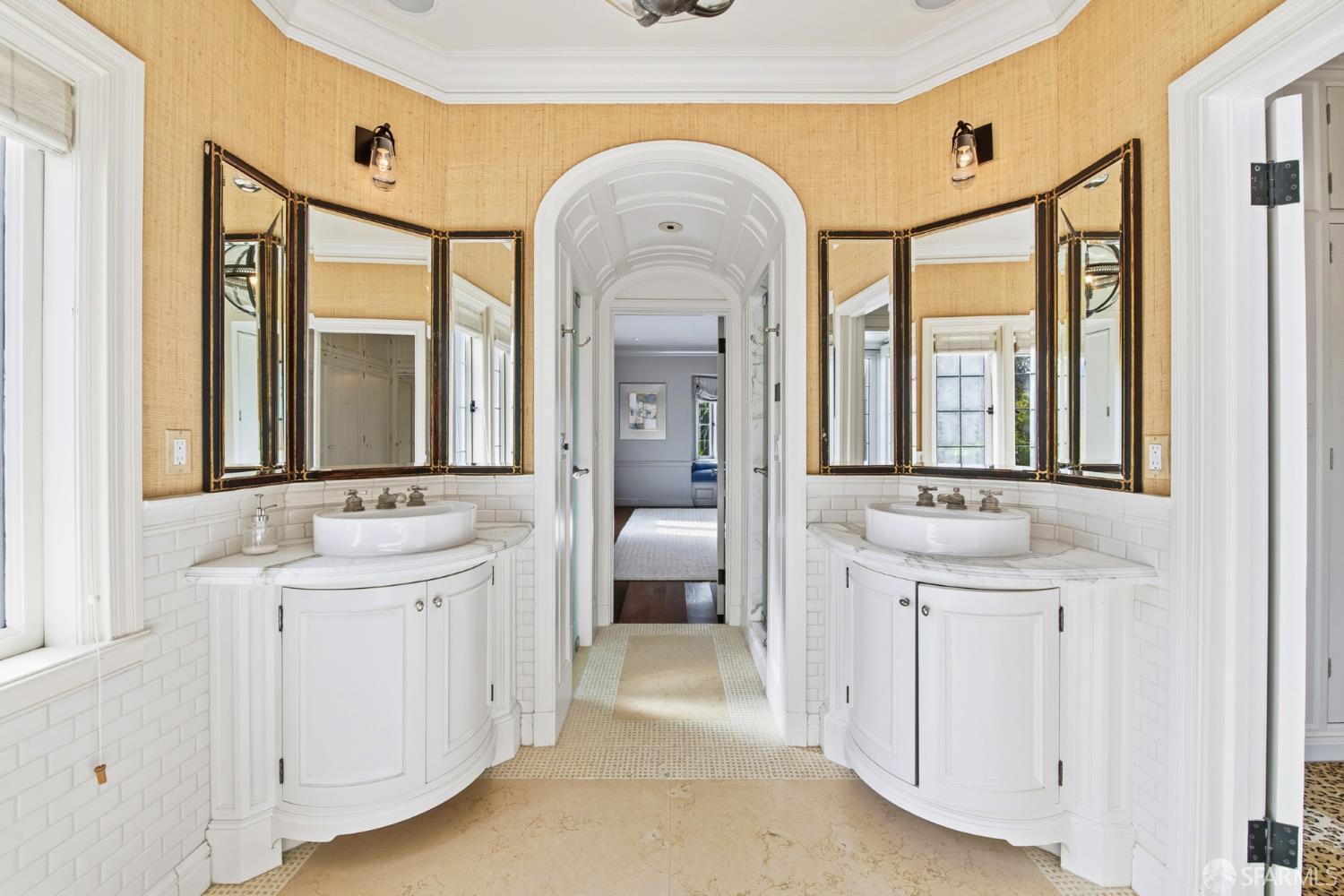 Detail Gallery Image 42 of 84 For 2500 Divisadero St, San Francisco,  CA 94115 - 8 Beds | 5/3 Baths