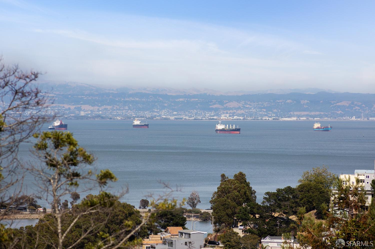 Detail Gallery Image 34 of 36 For 316 Humboldt Rd, Brisbane,  CA 94005 - 4 Beds | 3 Baths