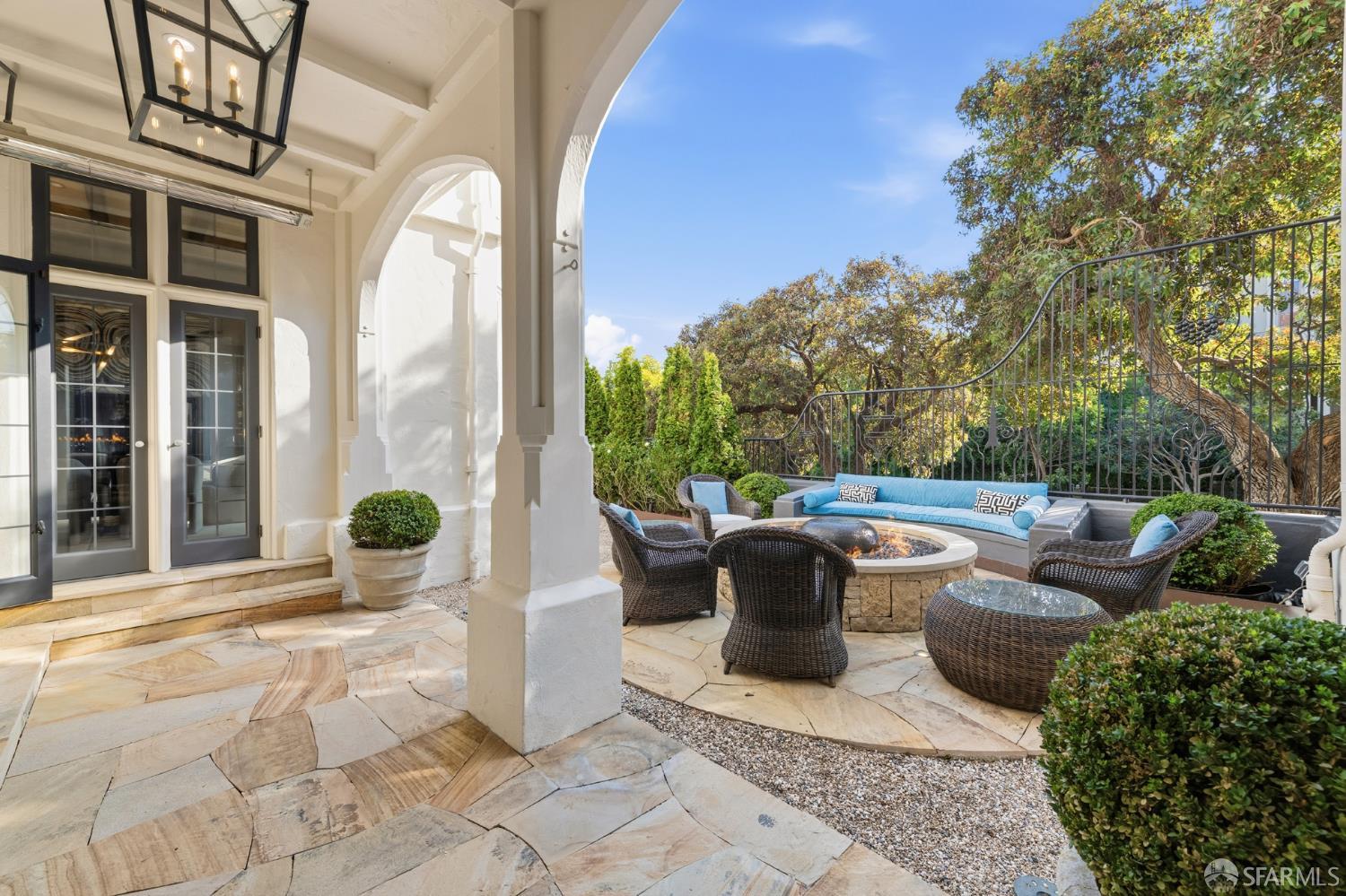 Detail Gallery Image 76 of 84 For 2500 Divisadero St, San Francisco,  CA 94115 - 8 Beds | 5/3 Baths