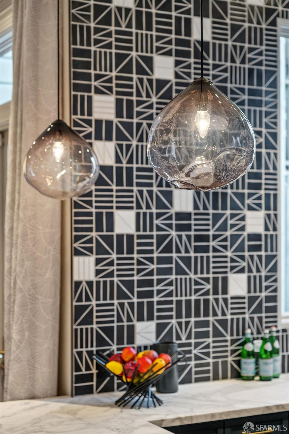 Detail Gallery Image 23 of 71 For 245 Pixley St, San Francisco,  CA 94123 - 3 Beds | 2/1 Baths