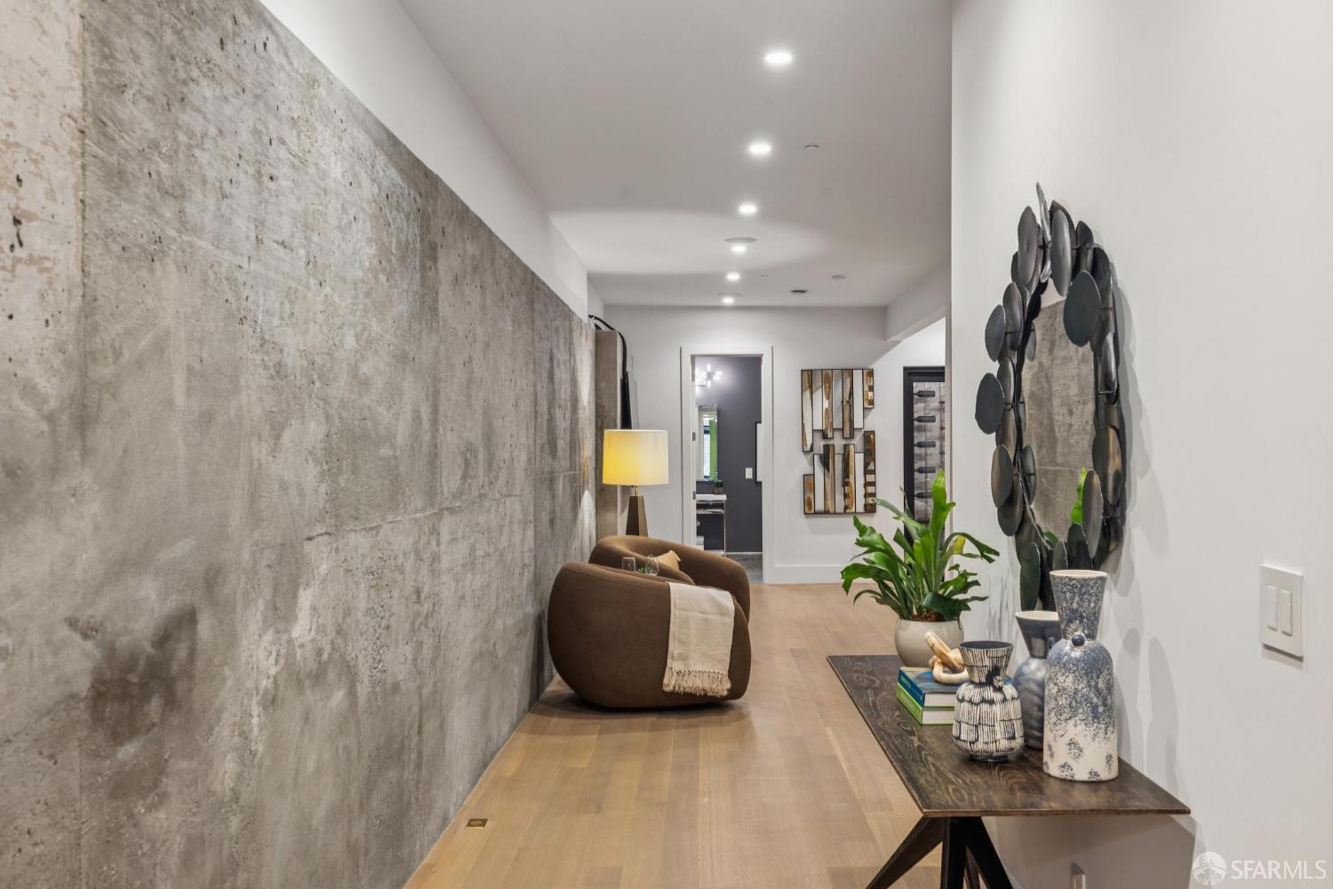 Detail Gallery Image 5 of 58 For 1533 Pacific Ave, San Francisco,  CA 94109 - 3 Beds | 3/2 Baths