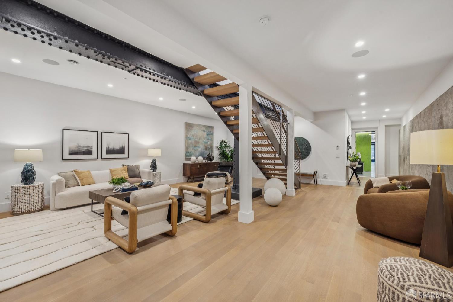 Detail Gallery Image 9 of 58 For 1533 Pacific Ave, San Francisco,  CA 94109 - 3 Beds | 3/2 Baths