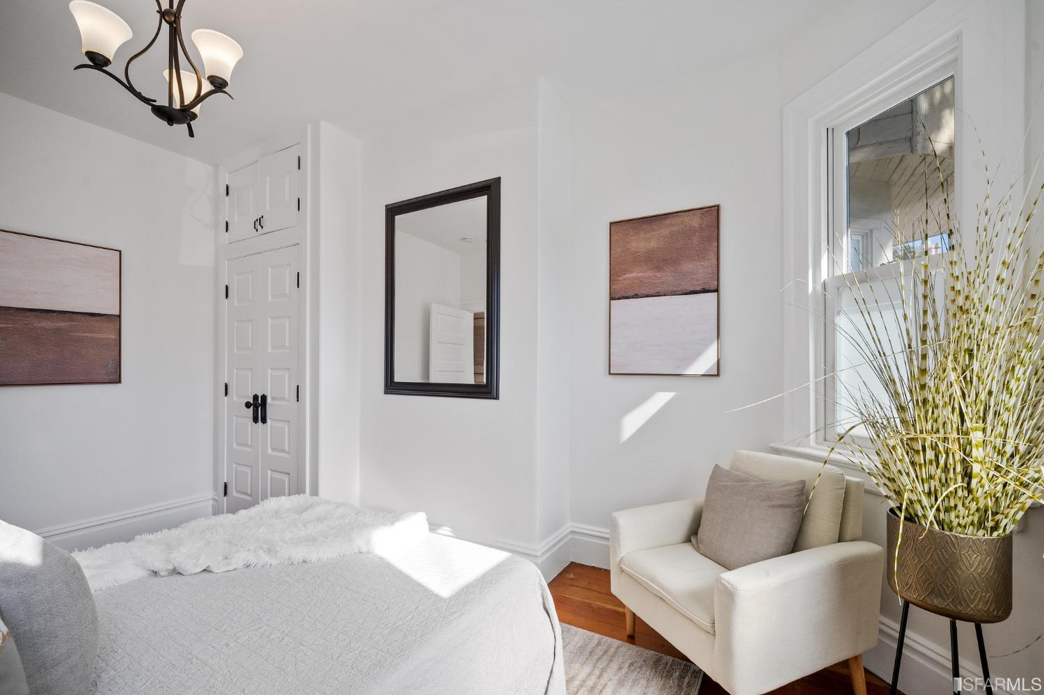 Detail Gallery Image 24 of 39 For 3390 16th St, San Francisco,  CA 94114 - 3 Beds | 2 Baths