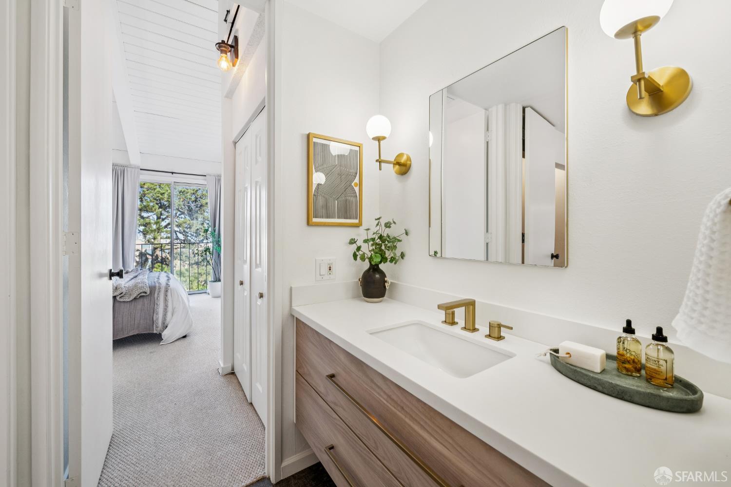 Detail Gallery Image 22 of 49 For 5330 Diamond Heights Blvd #J301,  San Francisco,  CA 94131 - 1 Beds | 1 Baths