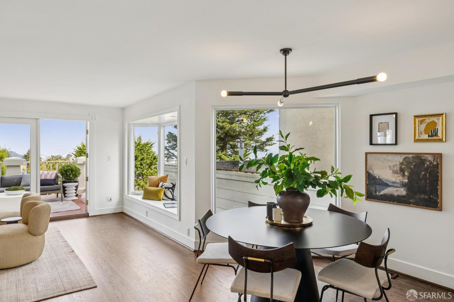 Detail Gallery Image 18 of 86 For 636 28th St, San Francisco,  CA 94131 - 4 Beds | 3/1 Baths