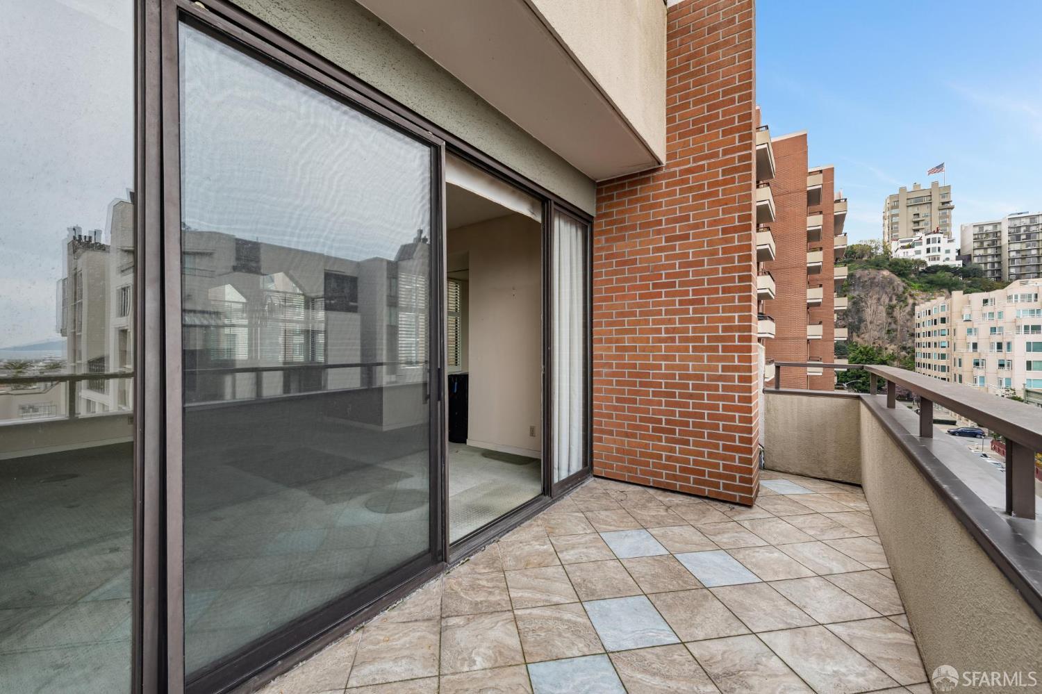 Detail Gallery Image 30 of 52 For 101 Lombard St 401e,  San Francisco,  CA 94111 - 2 Beds | 2 Baths