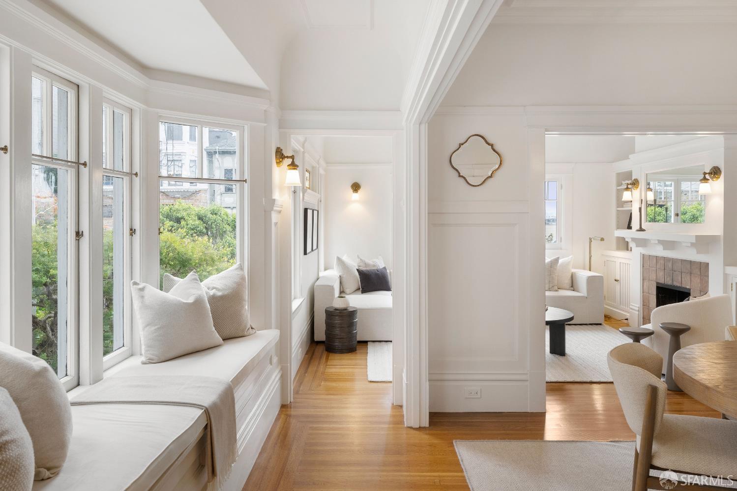 Photo #4: 426098559 Listing: Photo #4