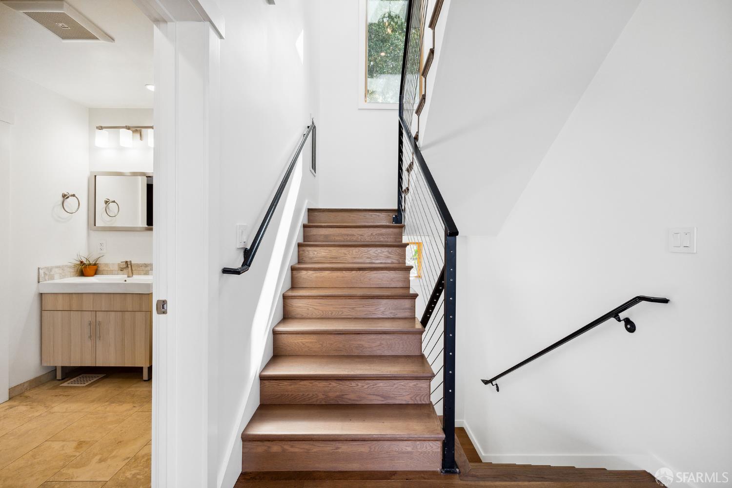 Detail Gallery Image 9 of 36 For 316 Humboldt Rd, Brisbane,  CA 94005 - 4 Beds | 3 Baths