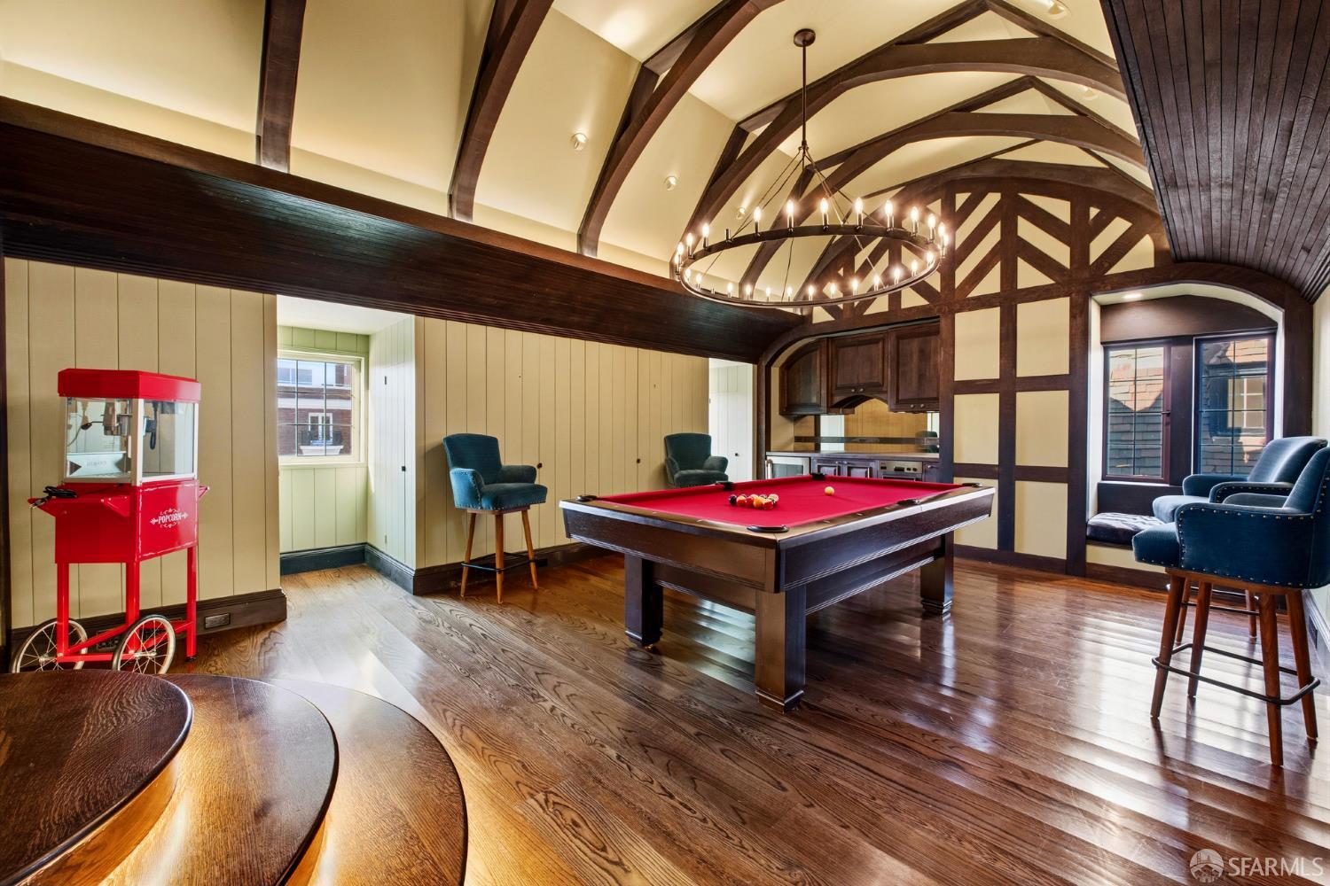 Detail Gallery Image 57 of 84 For 2500 Divisadero St, San Francisco,  CA 94115 - 8 Beds | 5/3 Baths