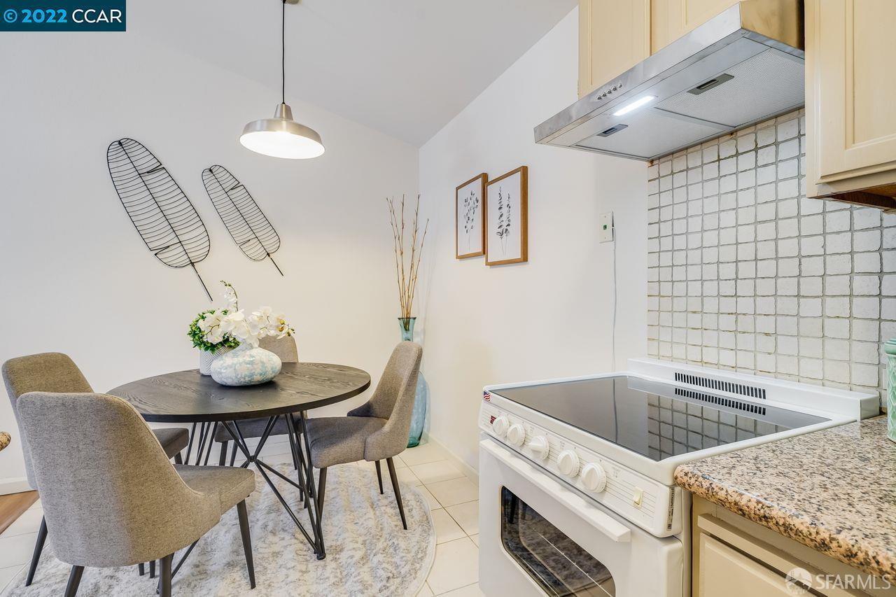 Detail Gallery Image 14 of 42 For 15065 Hesperian Blvd #22,  San Leandro,  CA 94578 - 2 Beds | 1 Baths