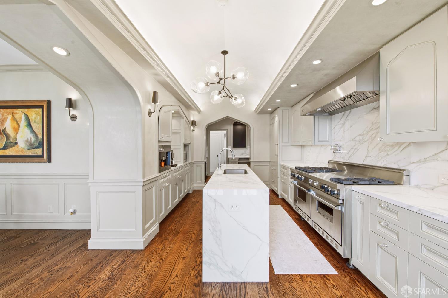 Detail Gallery Image 30 of 84 For 2500 Divisadero St, San Francisco,  CA 94115 - 8 Beds | 5/3 Baths