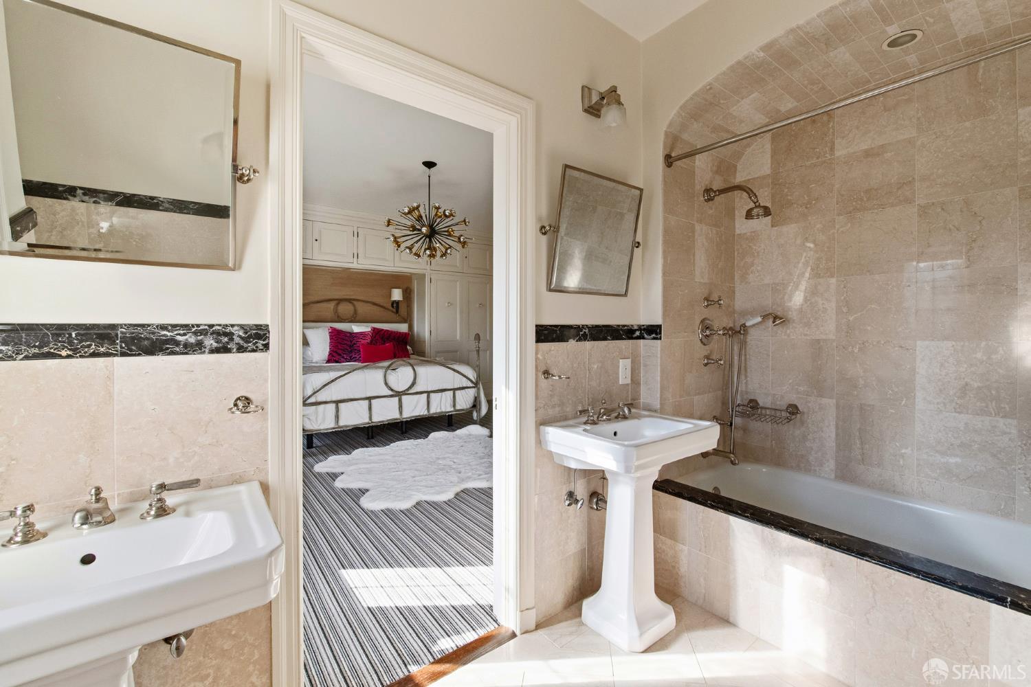 Detail Gallery Image 51 of 84 For 2500 Divisadero St, San Francisco,  CA 94115 - 8 Beds | 5/3 Baths