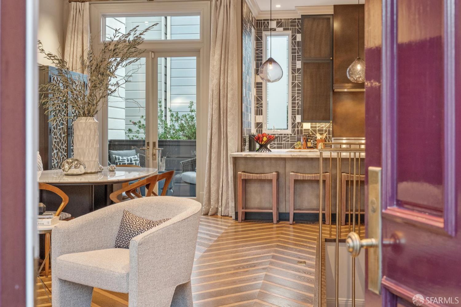 Detail Gallery Image 3 of 71 For 245 Pixley St, San Francisco,  CA 94123 - 3 Beds | 2/1 Baths