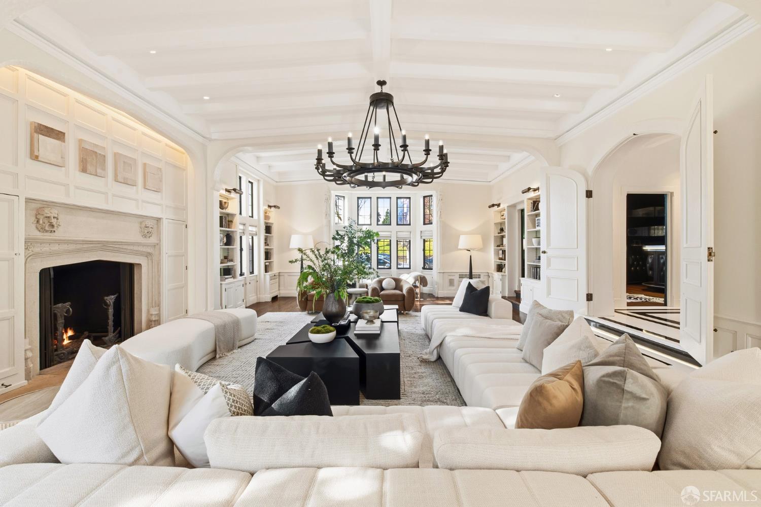 Detail Gallery Image 10 of 84 For 2500 Divisadero St, San Francisco,  CA 94115 - 8 Beds | 5/3 Baths