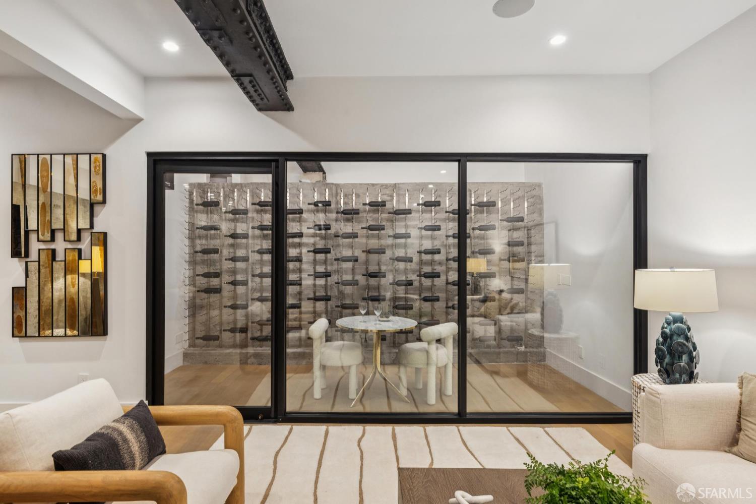 Detail Gallery Image 11 of 58 For 1533 Pacific Ave, San Francisco,  CA 94109 - 3 Beds | 3/2 Baths