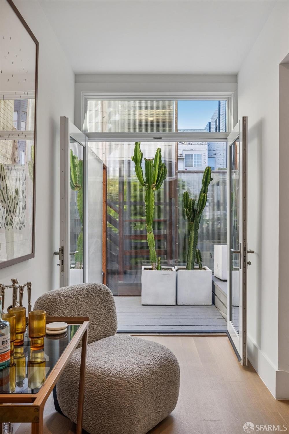 Detail Gallery Image 51 of 58 For 1533 Pacific Ave, San Francisco,  CA 94109 - 3 Beds | 3/2 Baths