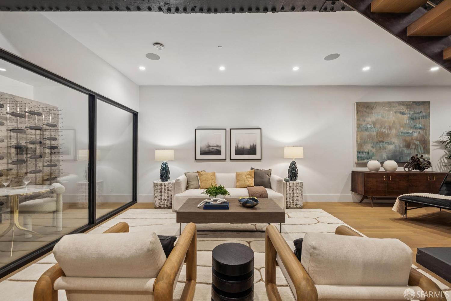 Detail Gallery Image 8 of 58 For 1533 Pacific Ave, San Francisco,  CA 94109 - 3 Beds | 3/2 Baths