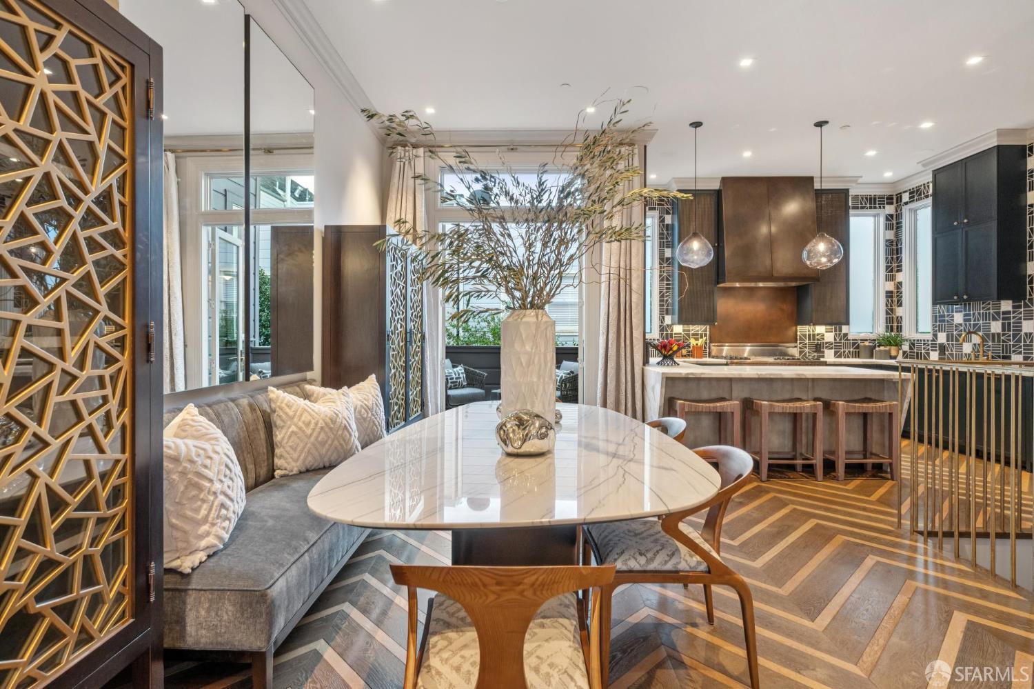 Detail Gallery Image 7 of 71 For 245 Pixley St, San Francisco,  CA 94123 - 3 Beds | 2/1 Baths