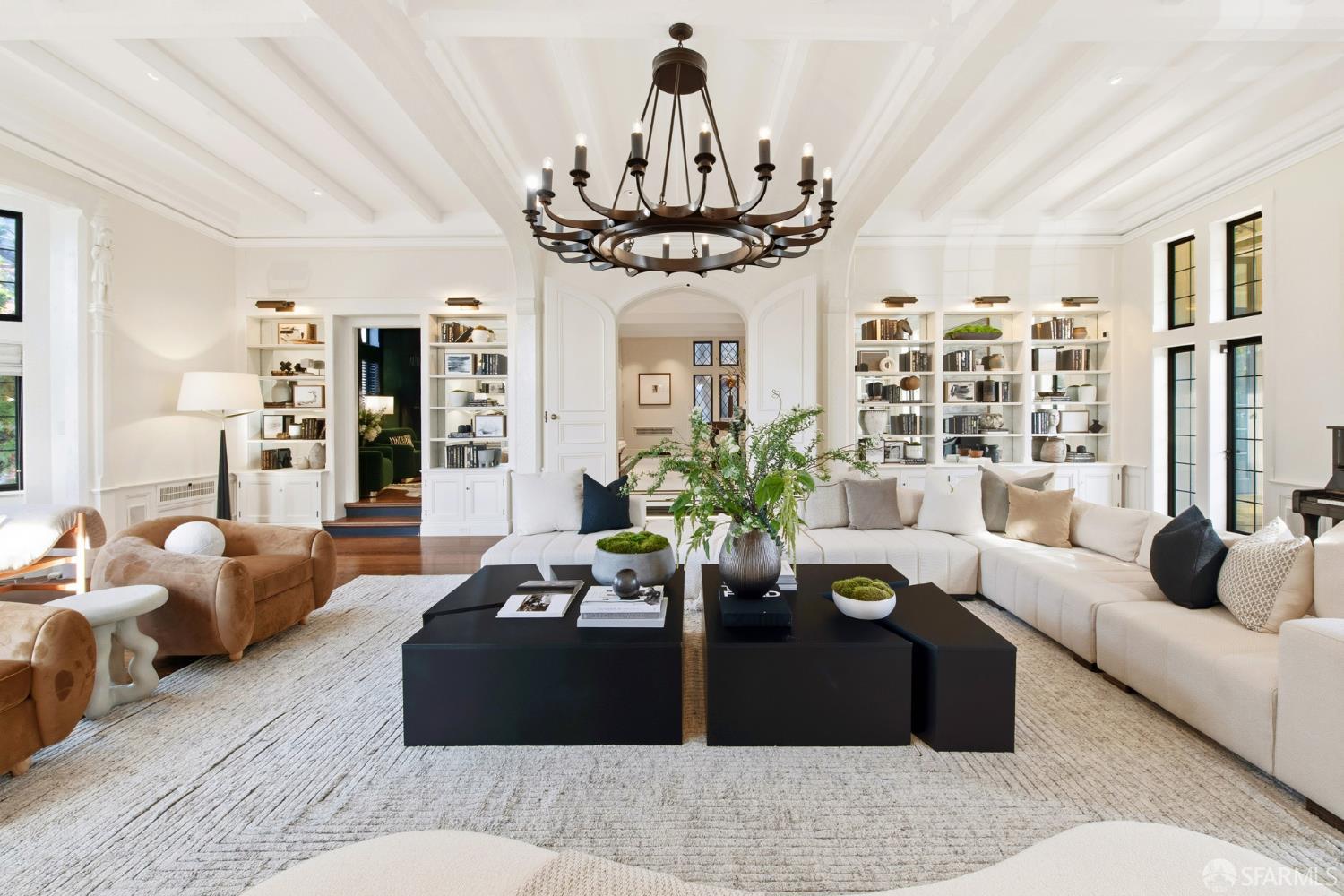 Detail Gallery Image 11 of 84 For 2500 Divisadero St, San Francisco,  CA 94115 - 8 Beds | 5/3 Baths