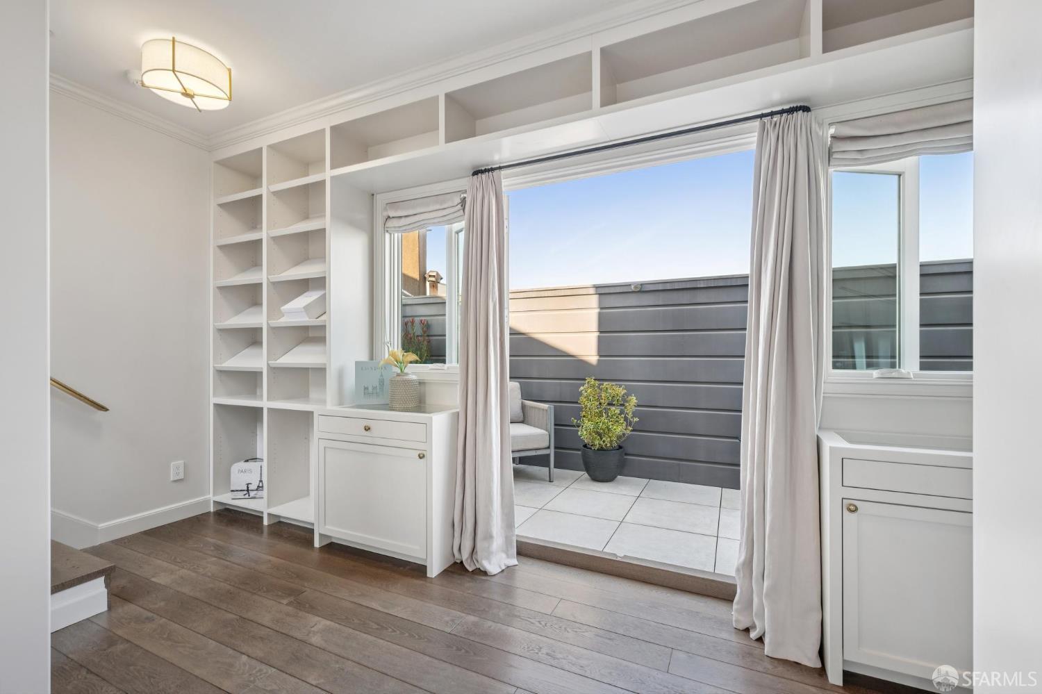 Detail Gallery Image 45 of 71 For 245 Pixley St, San Francisco,  CA 94123 - 3 Beds | 2/1 Baths