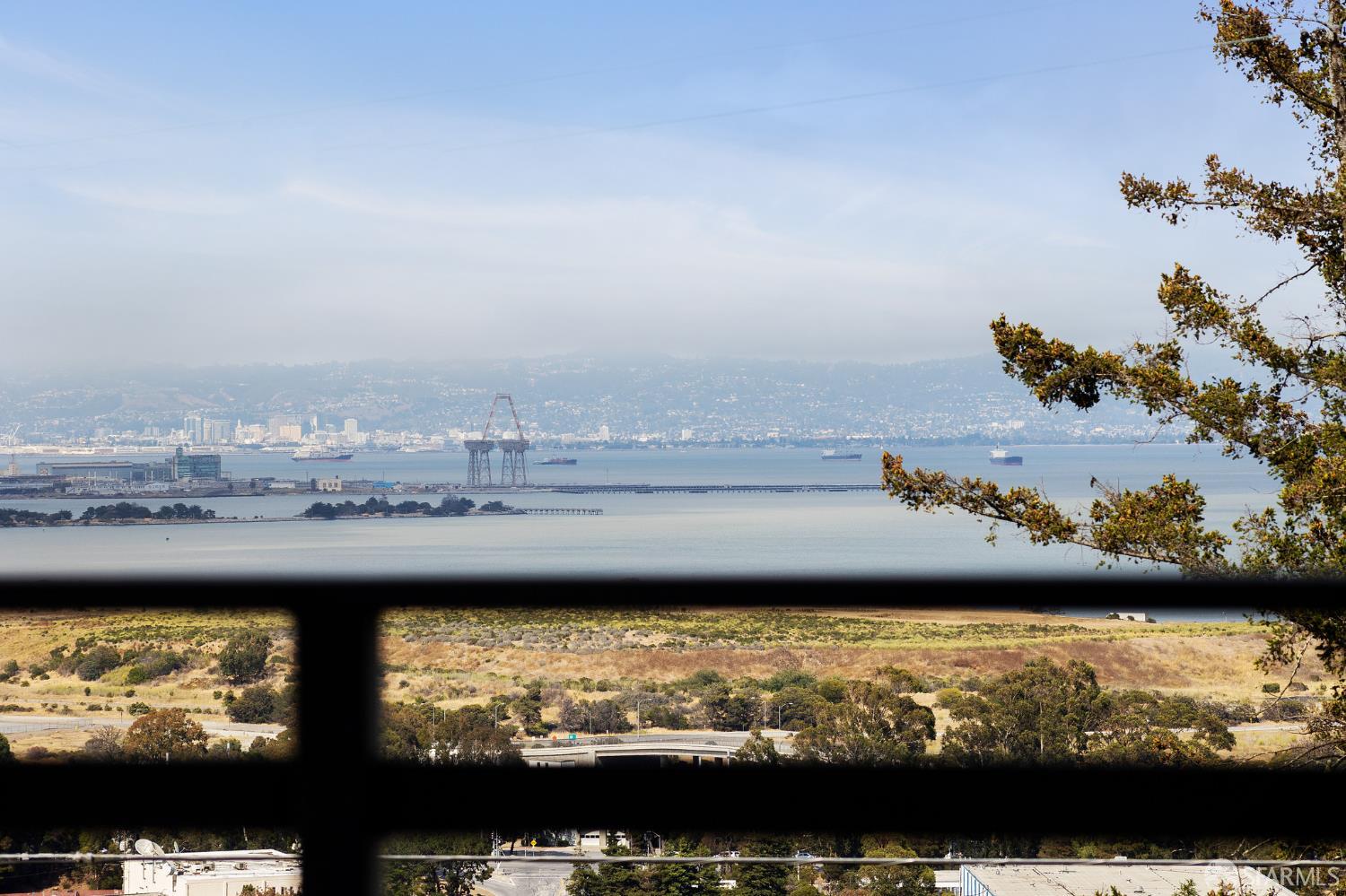 Detail Gallery Image 33 of 36 For 316 Humboldt Rd, Brisbane,  CA 94005 - 4 Beds | 3 Baths