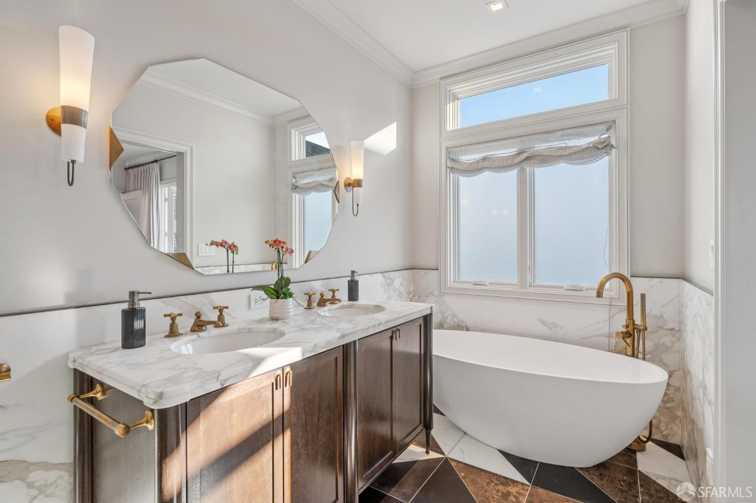 Detail Gallery Image 40 of 71 For 245 Pixley St, San Francisco,  CA 94123 - 3 Beds | 2/1 Baths