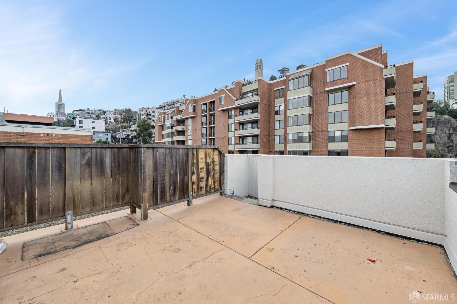 Detail Gallery Image 34 of 52 For 101 Lombard St 401e,  San Francisco,  CA 94111 - 2 Beds | 2 Baths