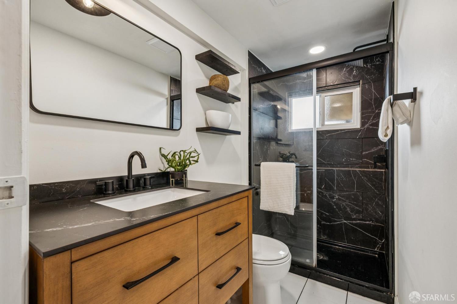 Detail Gallery Image 27 of 47 For 346 Lisbon St, San Francisco,  CA 94112 - 3 Beds | 2 Baths