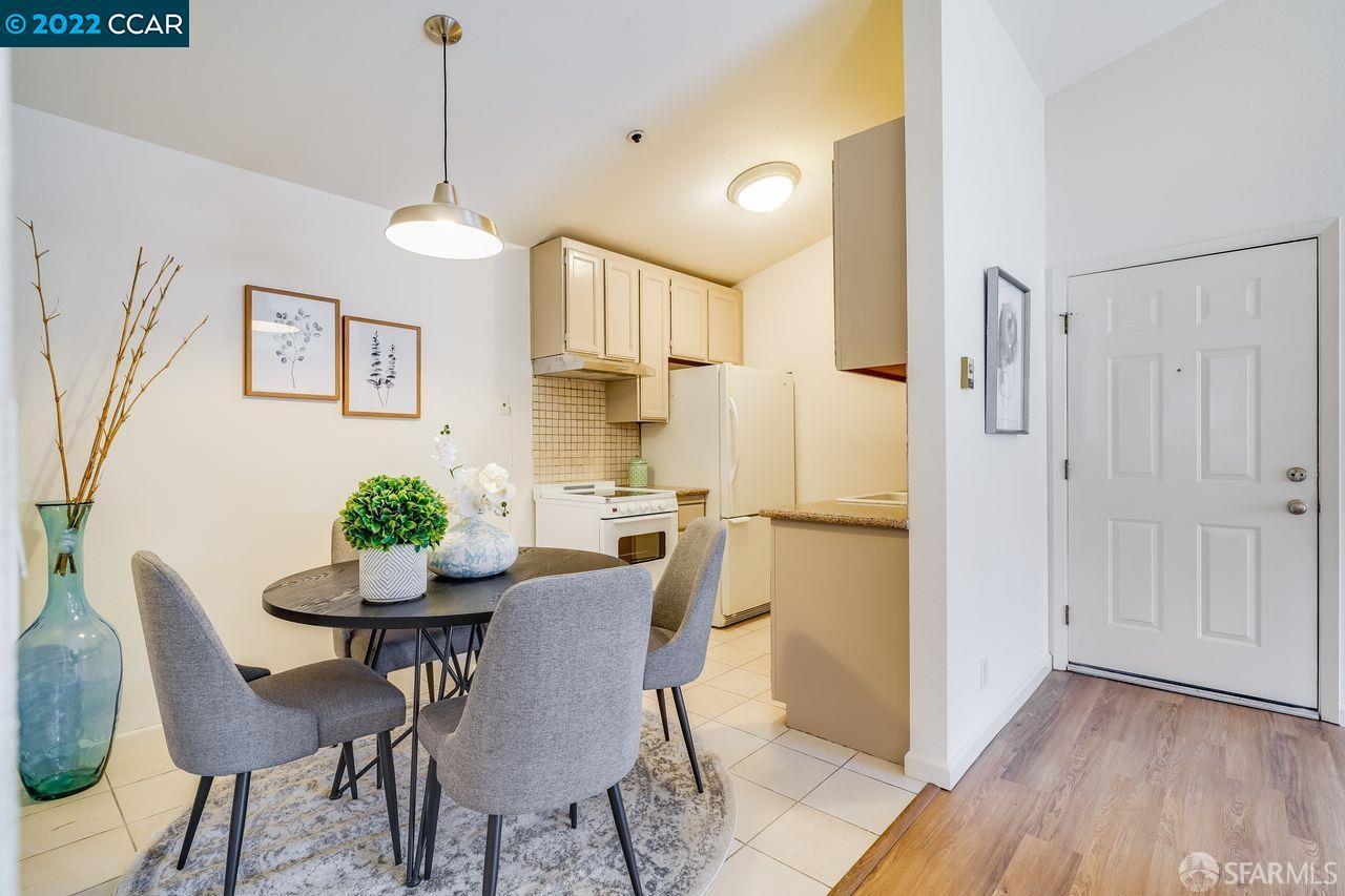 Detail Gallery Image 11 of 42 For 15065 Hesperian Blvd #22,  San Leandro,  CA 94578 - 2 Beds | 1 Baths