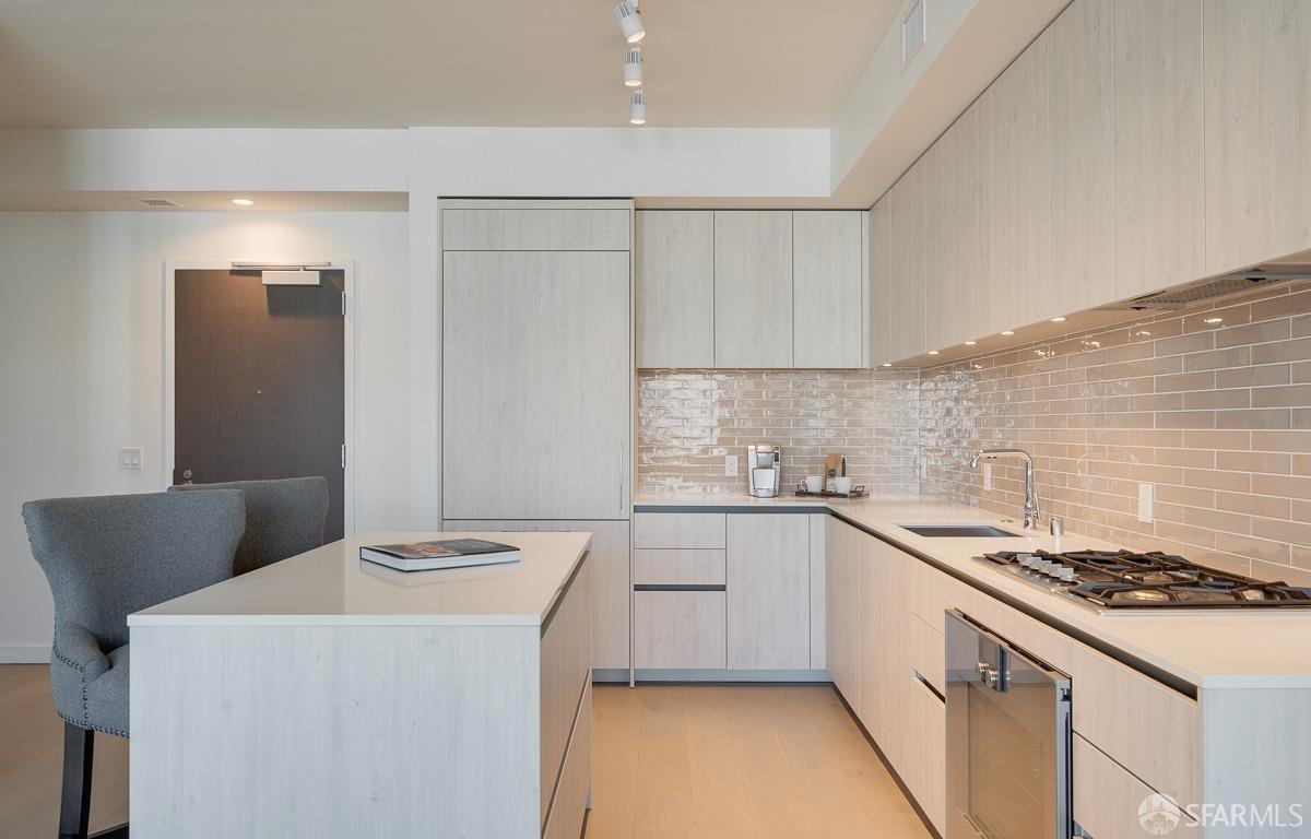 Detail Gallery Image 5 of 32 For 1000 3rd St #704,  San Francisco,  CA 94158 - 2 Beds | 2 Baths