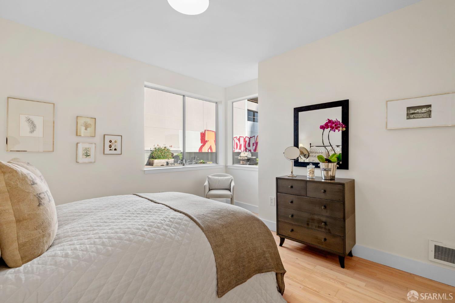 Detail Gallery Image 25 of 36 For 2300 Broadway #7,  Oakland,  CA 94612 - 2 Beds | 2 Baths