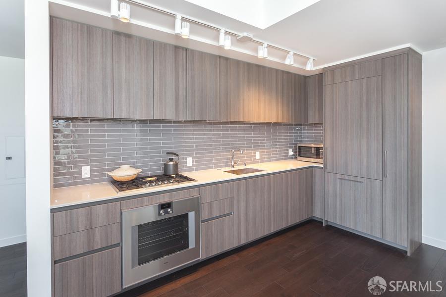 Detail Gallery Image 3 of 11 For 1000 3rd St #1005,  San Francisco,  CA 94158 - 1 Beds | 1 Baths
