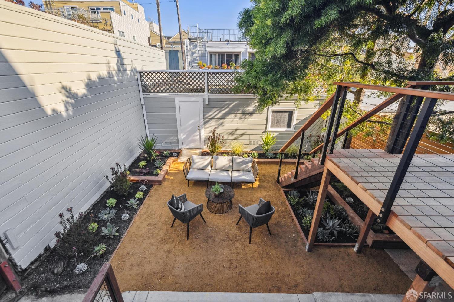 Detail Gallery Image 15 of 89 For 133 Vicksburg St, San Francisco,  CA 94114 - 3 Beds | 2 Baths