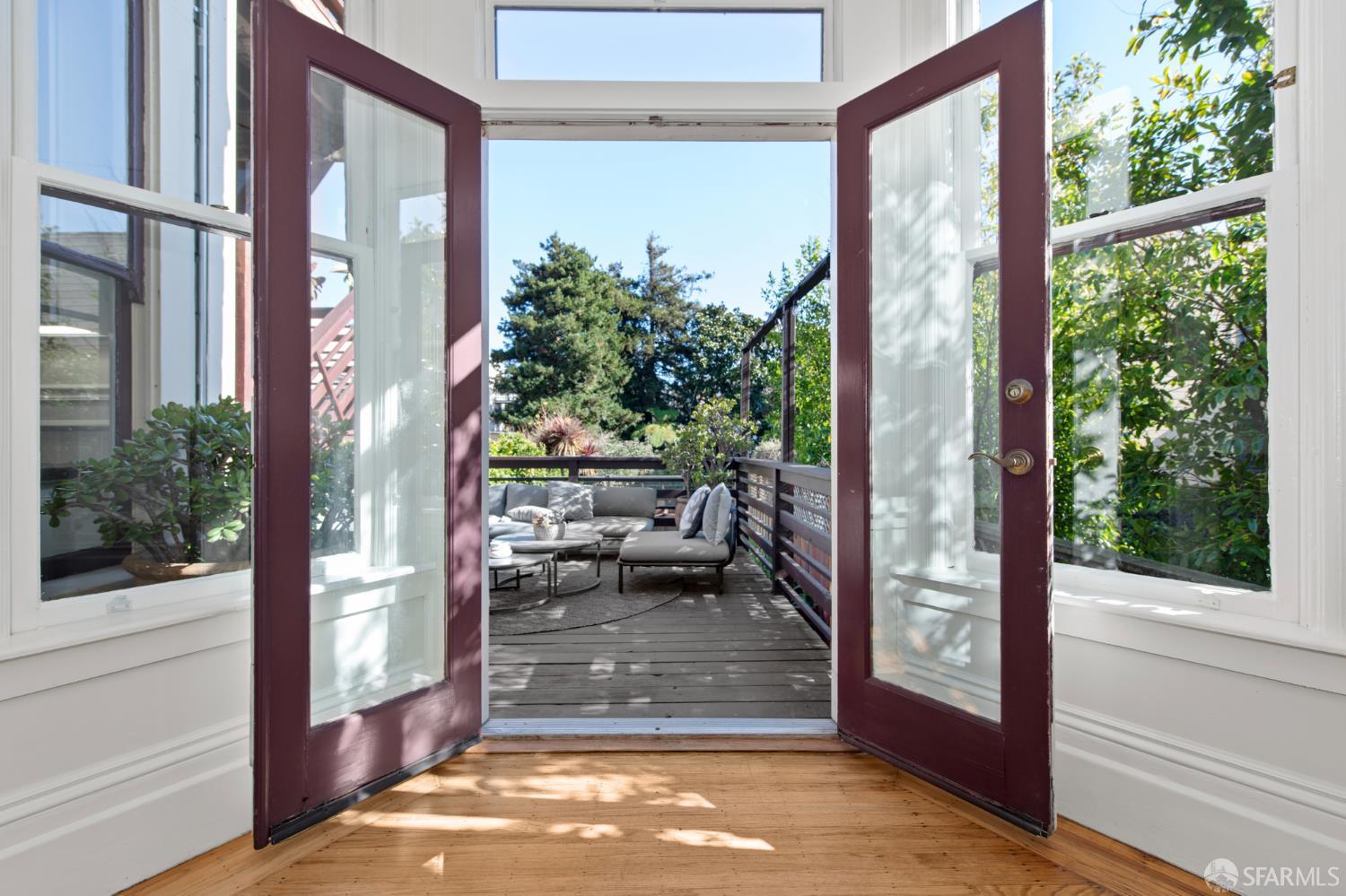 Detail Gallery Image 20 of 46 For 220 Scott St, San Francisco,  CA 94117 - 3 Beds | 1 Baths