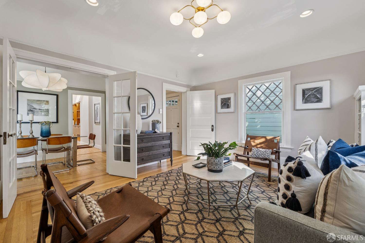 Detail Gallery Image 5 of 45 For 466 Joost Ave, San Francisco,  CA 94127 - 2 Beds | 1 Baths