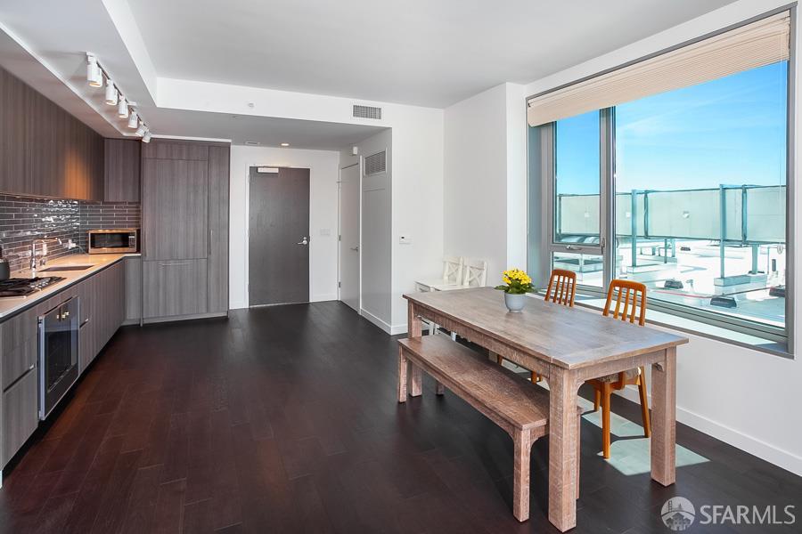 Detail Gallery Image 4 of 11 For 1000 3rd St #1005,  San Francisco,  CA 94158 - 1 Beds | 1 Baths