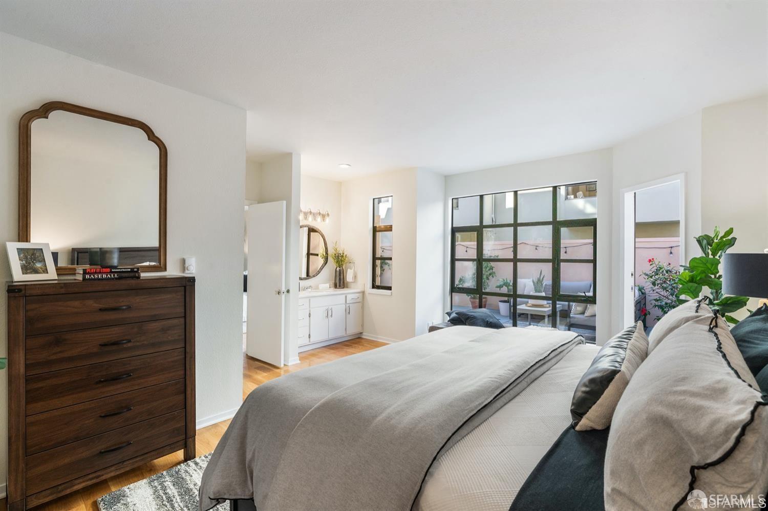 Detail Gallery Image 17 of 24 For 460 Francisco St #103,  San Francisco,  CA 94133 - 1 Beds | 1 Baths