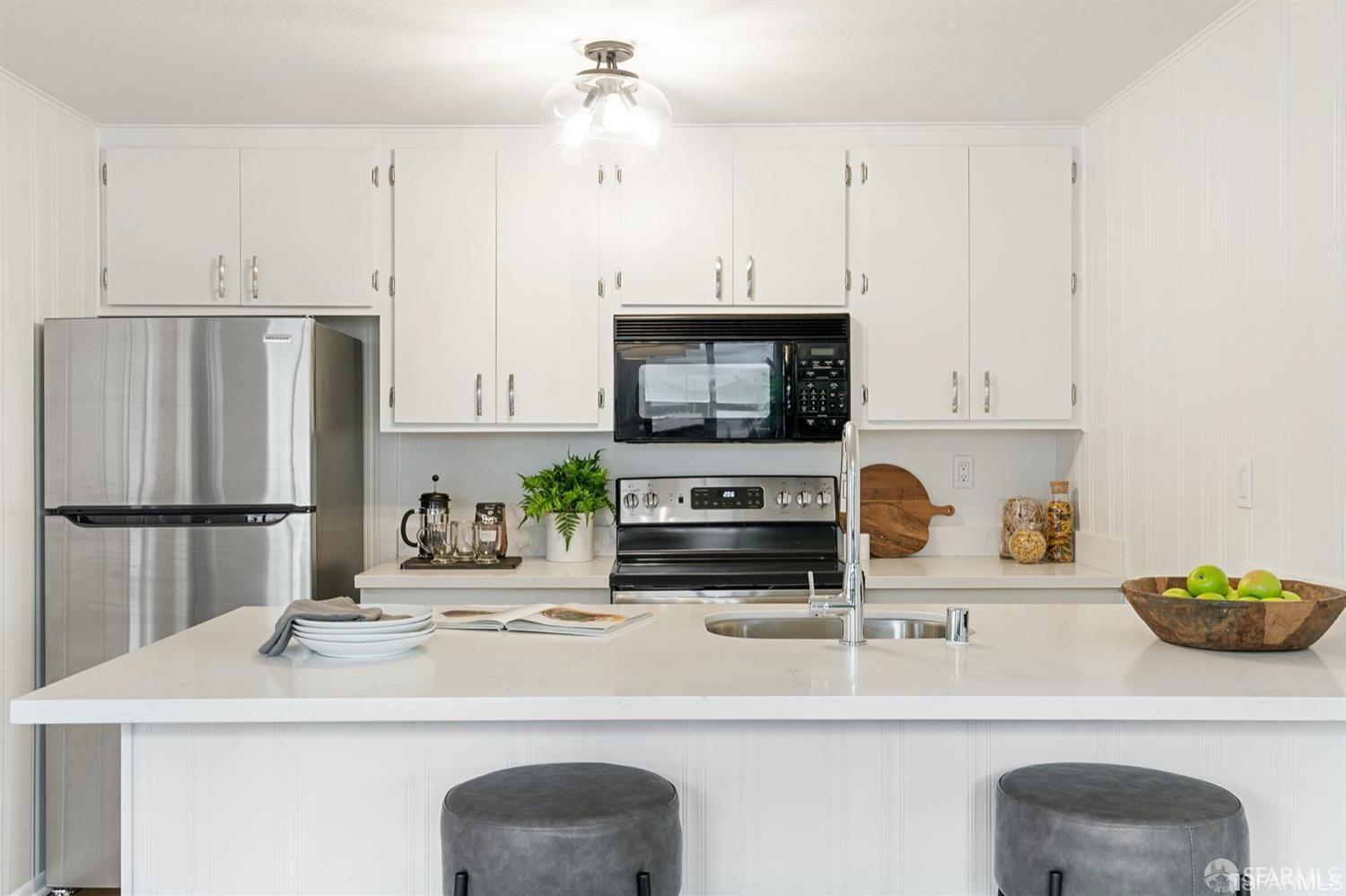 Detail Gallery Image 8 of 24 For 460 Francisco St #103,  San Francisco,  CA 94133 - 1 Beds | 1 Baths