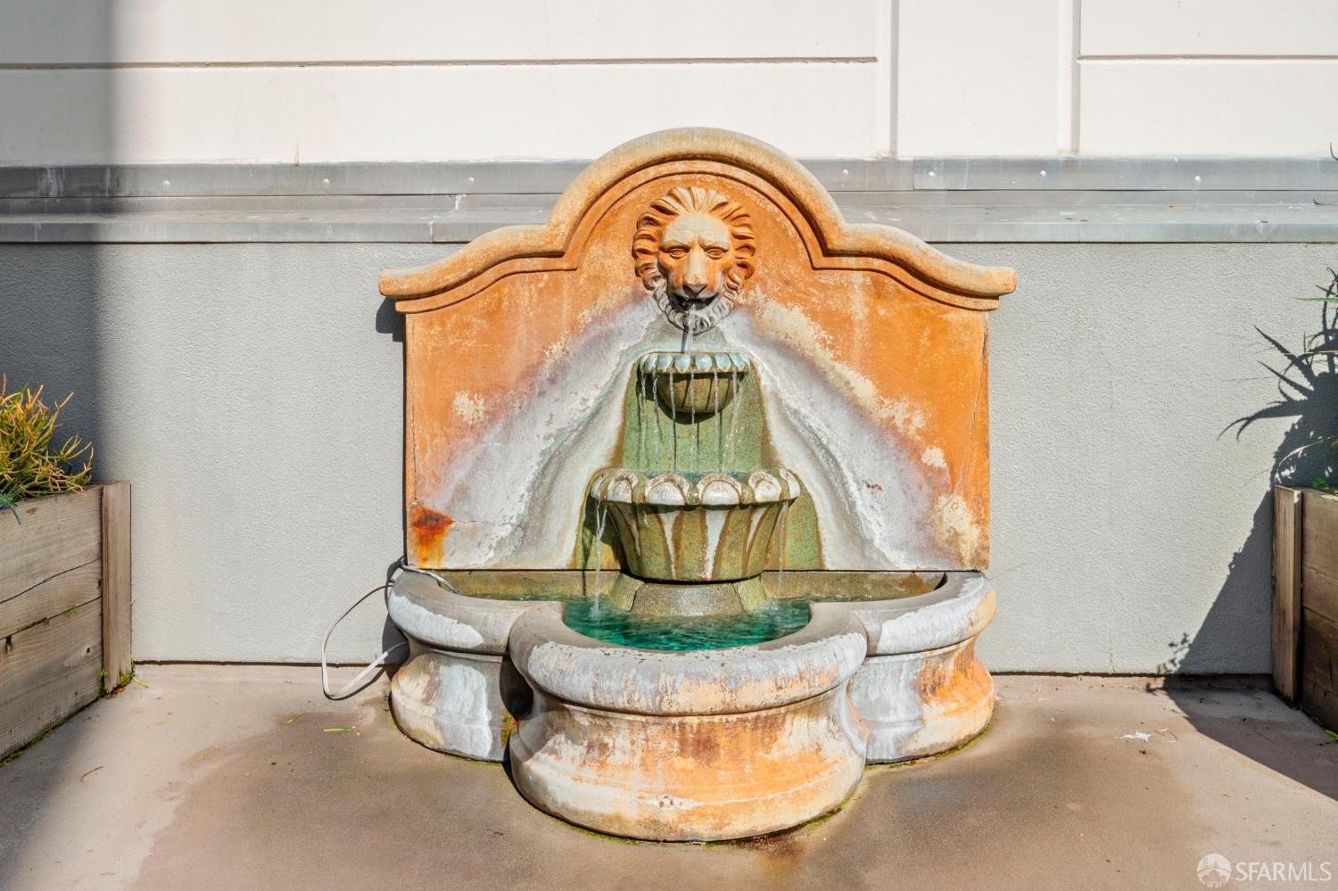 Detail Gallery Image 31 of 36 For 2300 Broadway #7,  Oakland,  CA 94612 - 2 Beds | 2 Baths