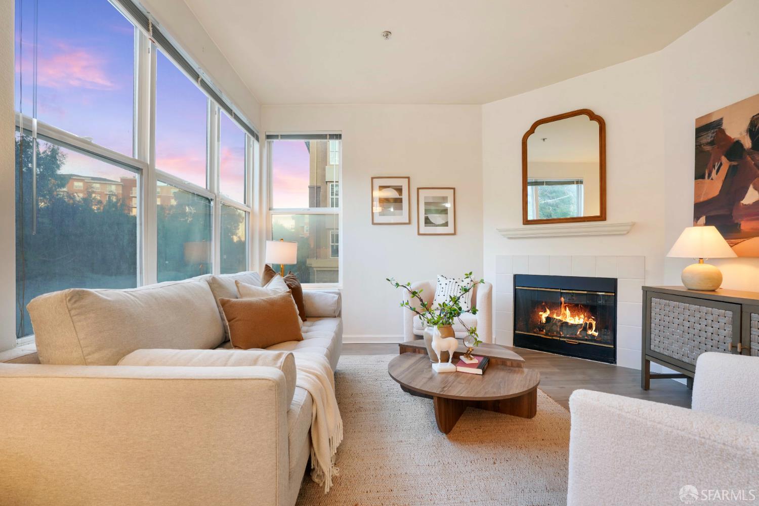 Photo #3: 425090053 Listing: Photo #3