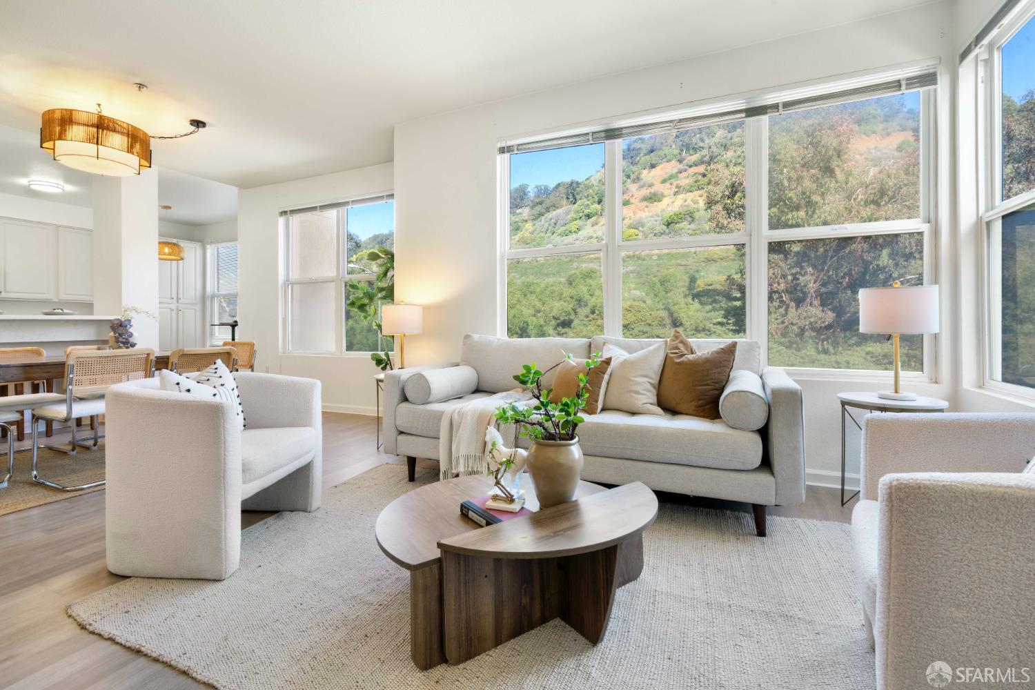 Photo #6: 425090053 Listing: Photo #6