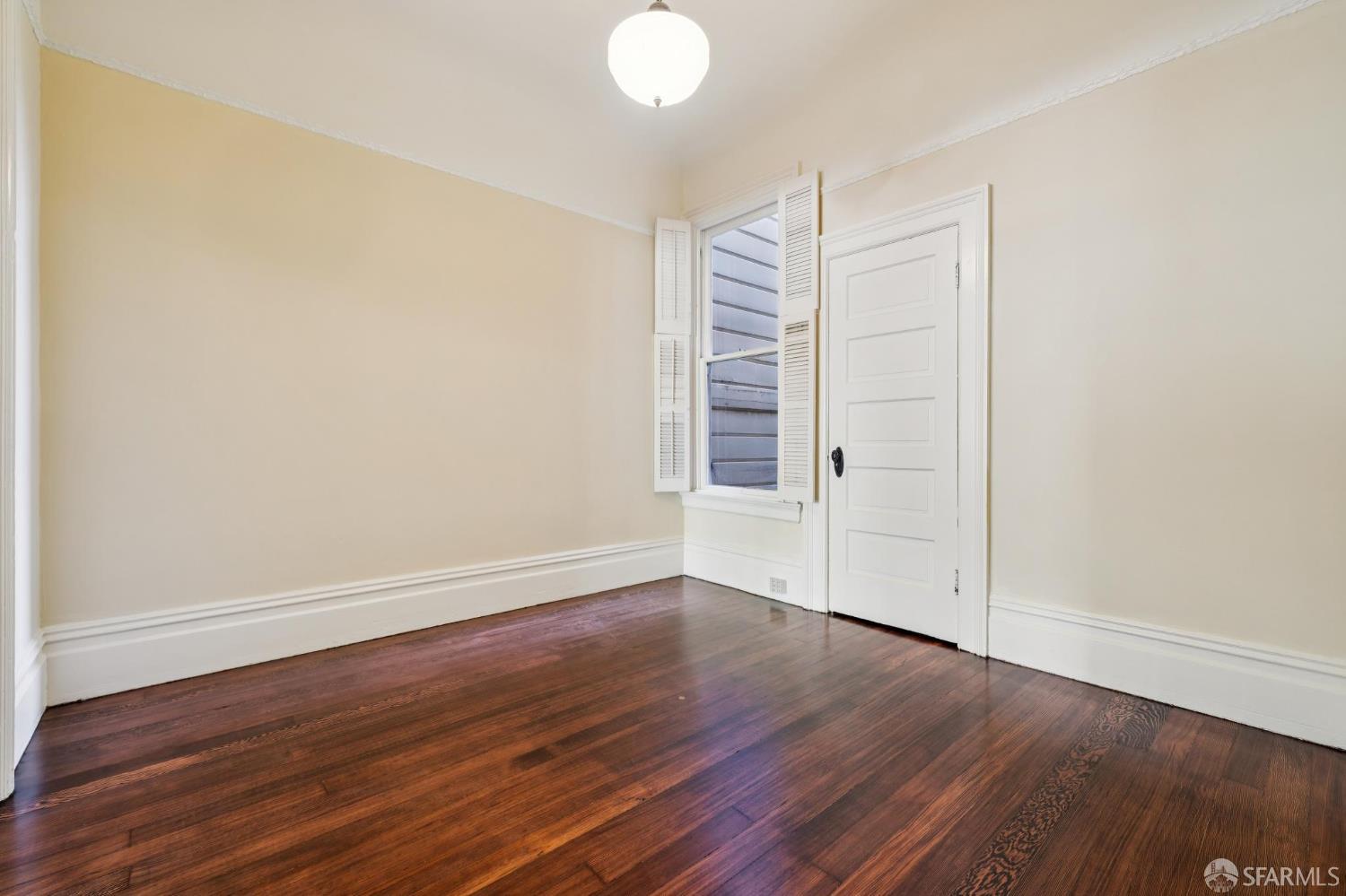 Detail Gallery Image 11 of 30 For 250 Coleridge St #B,  San Francisco,  CA 94110 - 2 Beds | 1 Baths
